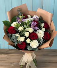 Букет цветов из:  Розы и Альстромерии в Черкесске