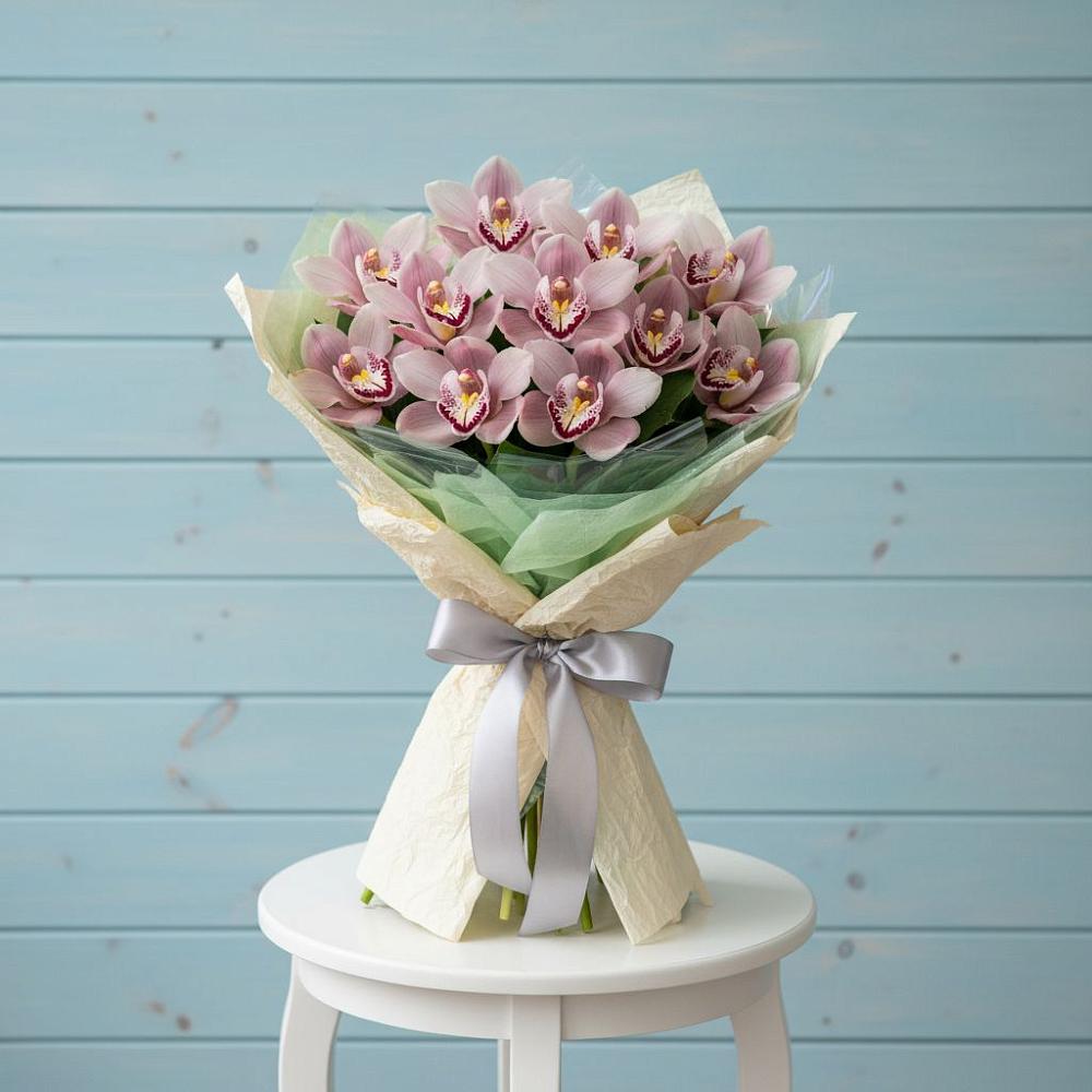 Букет цветов из: Орхидеи и Розы в Черкесске