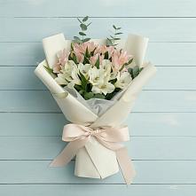 Букет цветов из:  Альстромерии #REPLACE_PRED# Черкесске