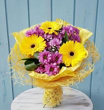 Букет цветов из:  Хризантемы и Герберы #REPLACE_PRED# Черкесске