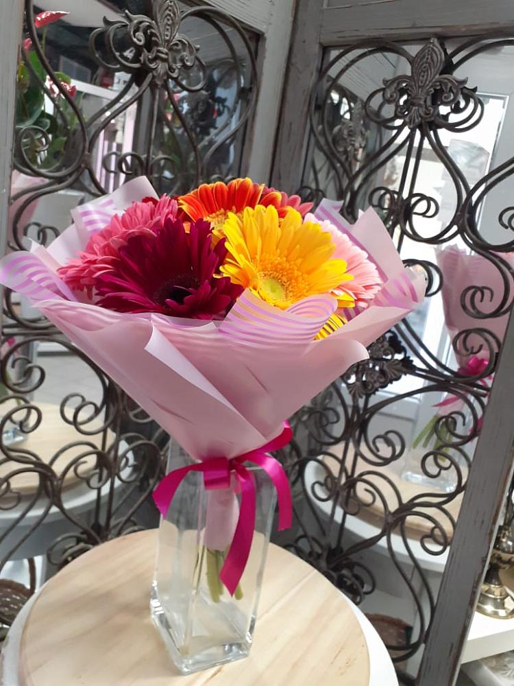 Букет цветов из: Герберы в Черкесске