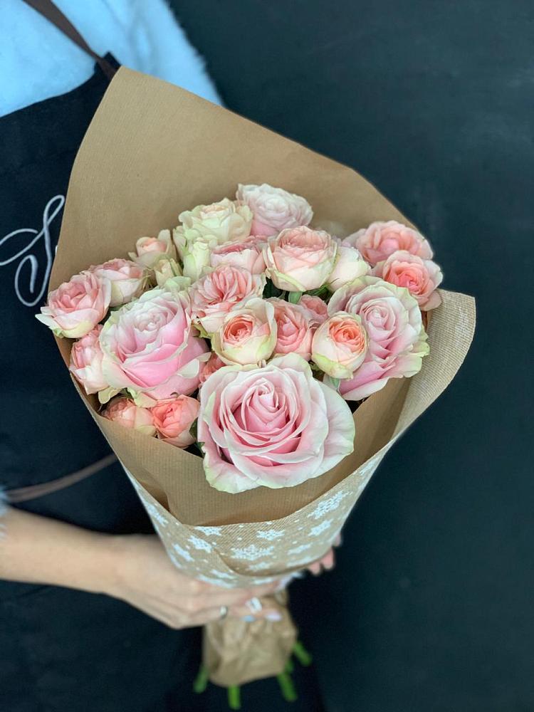 Букет цветов из: Хризантемы и Розы в Черкесске