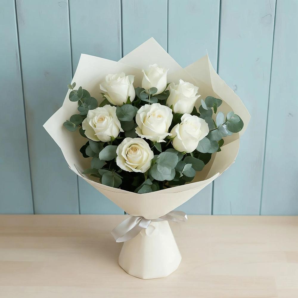 Букет Белые розы в Эвкалипте в Черкесске