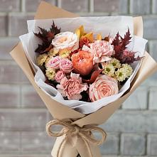 Букет цветов из:  Гвоздики, Хризантемы и Розы в Черкесске