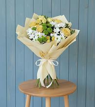 Букет цветов из:  Хризантемы и Розы в Черкесске