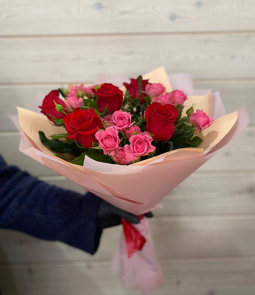 Букет цветов из: Розы в Черкесске